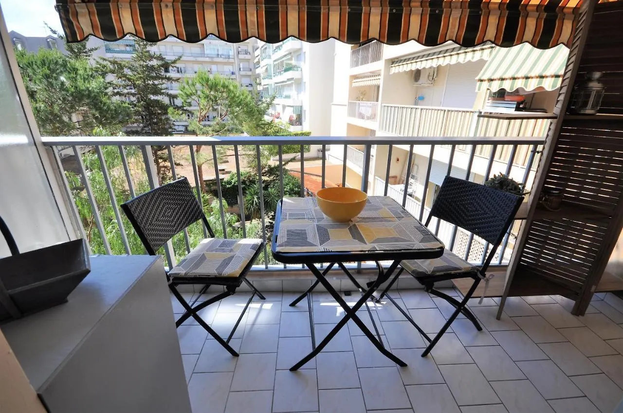 Apartment Appartement Des Fleurs Nice France